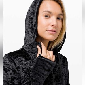 Lululemon Hooded Define Jacket *Crushed Velvet
Black